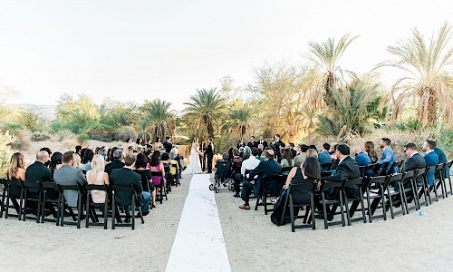 The zoo and gardens venue provides you and your guests a most memorable day.